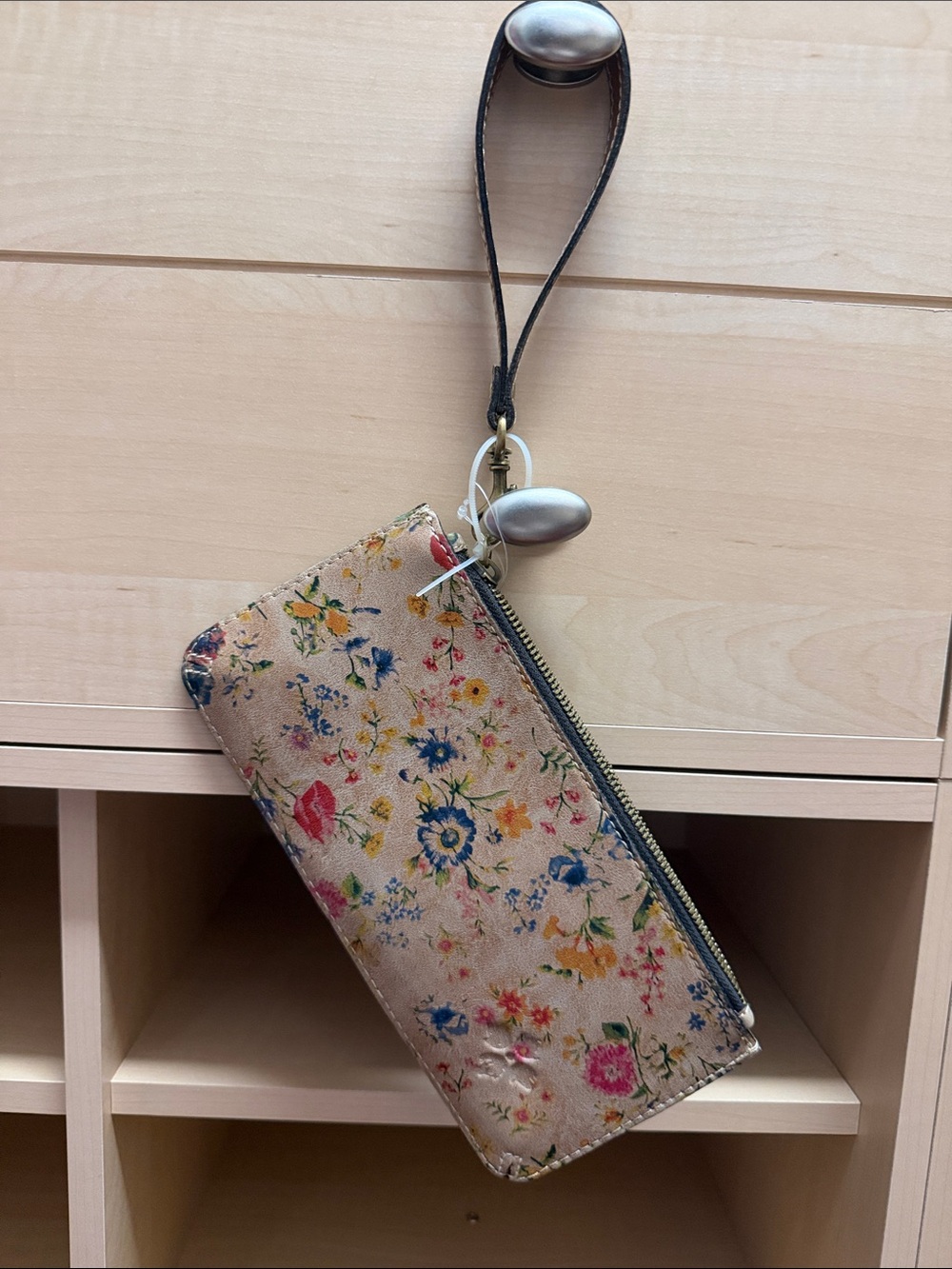 Patricia Nash Beige Floral Zip Wrist Card Holder